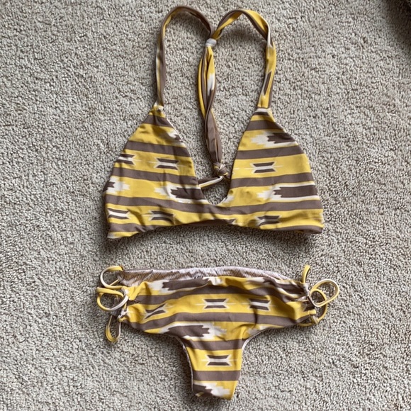 Rare ACACIA Swimwear Choctaw Bikini Top - XL - Picture 4 of 4